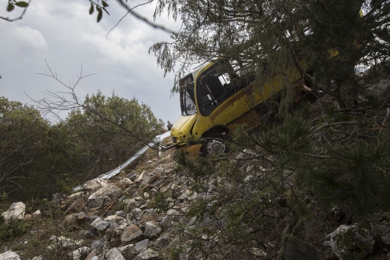 Desbarranca camion en San Joaquin_DC__2-2