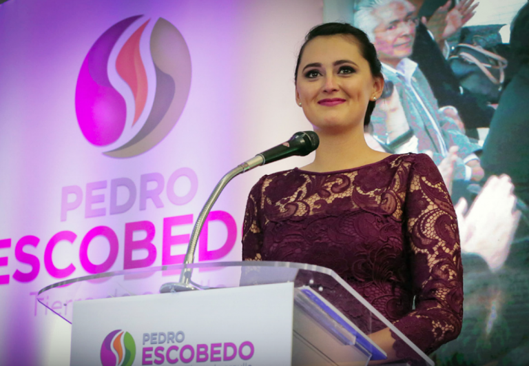 Bety León da su primer informe de la alcaldía de Pedro Escobedo