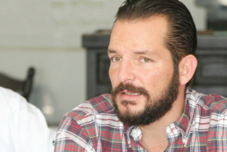 Calificó de mediocre la postura del PRI