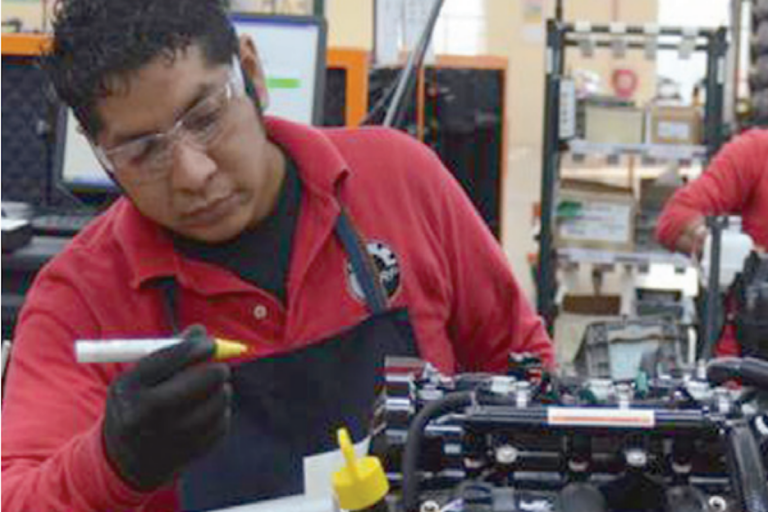 Cumplen y rebasan las metas en empleo del 2016. Foto: Especial