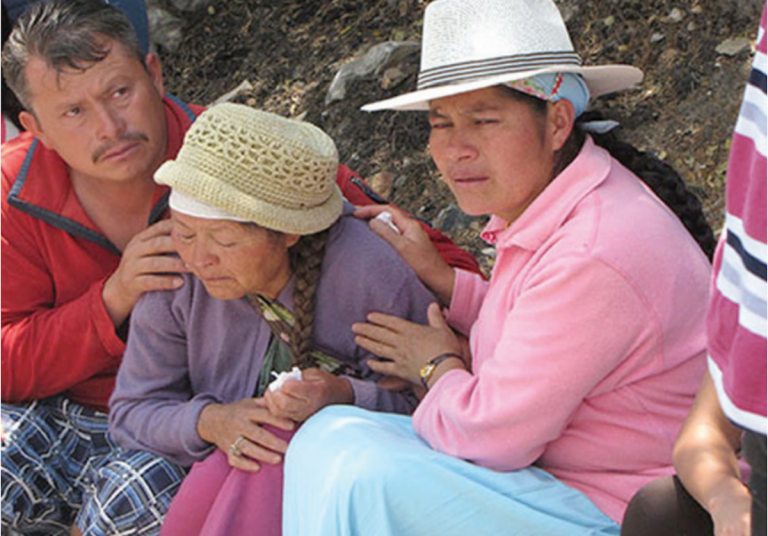 El apoyo fue prometido a los familiares de los fallecidos. Foto: Especial