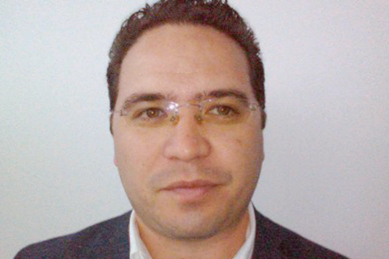 Lamenta acciones desesperadas del PRI