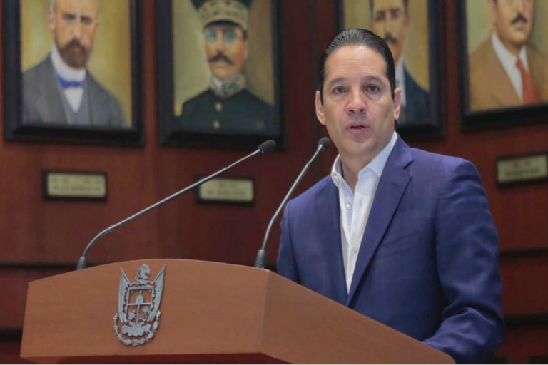 Platicará con Eric Salas sobre la propuesta que realizó el PAN. Foto: Especial