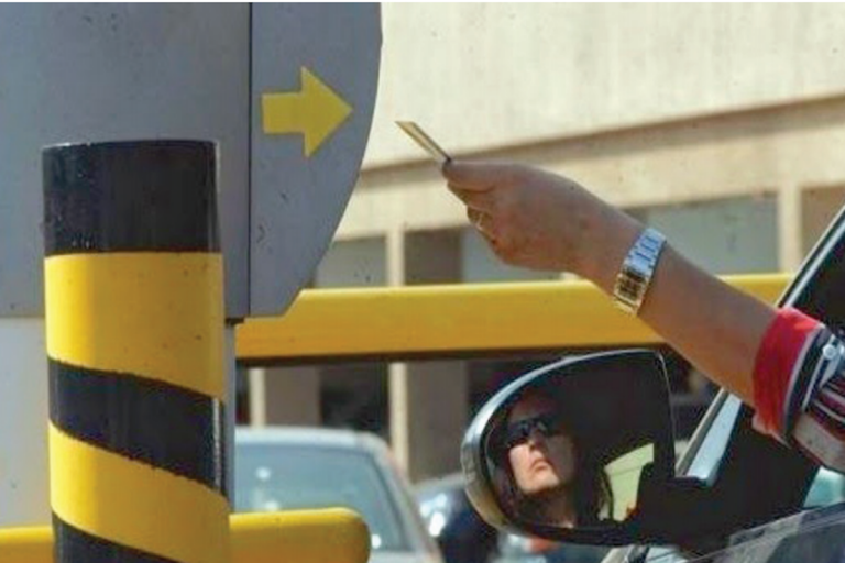 Buscarán regular estacionamientos. Foto: Especial