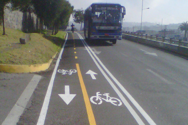 Contemplan reglamento para ciclistas. Foto: Especial
