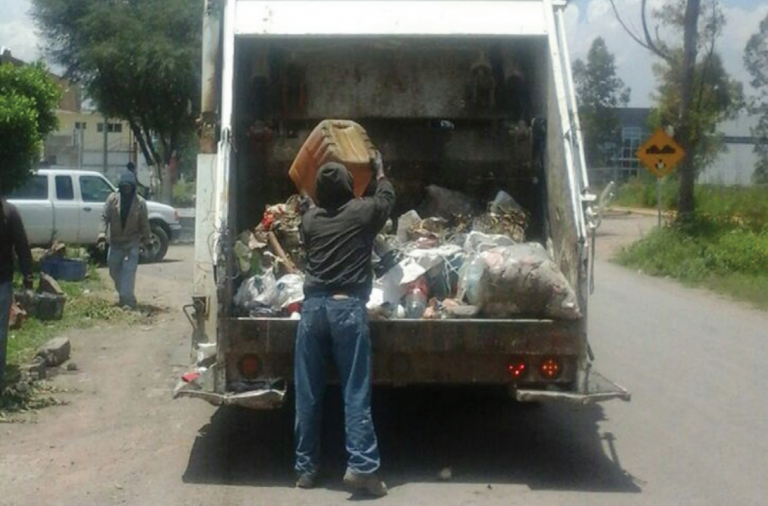 Doblan turnos para cumplir servicio. Foto: Especial