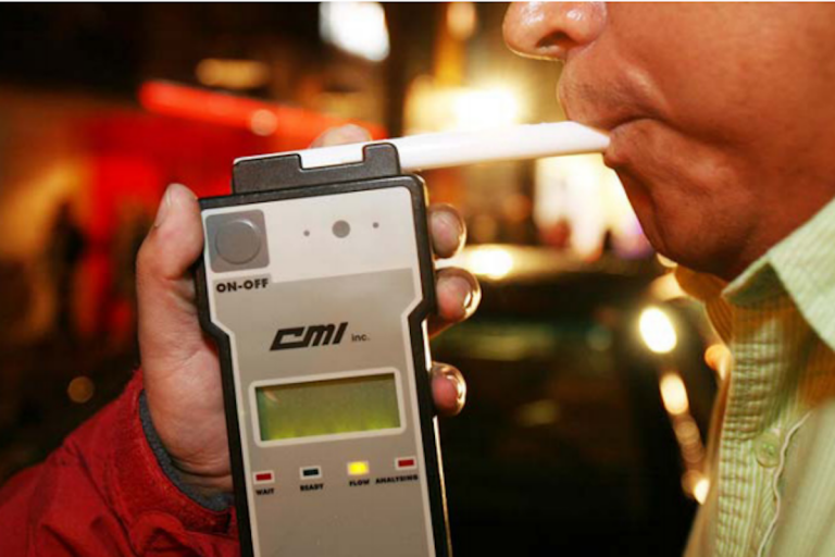 Homologarían el alcoholimetro a todo el estado. Foto: Especial