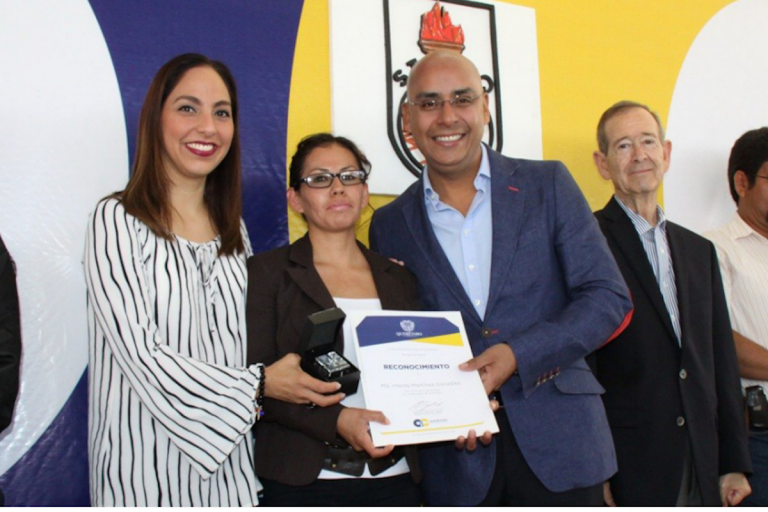 Reconocen y estimulan a trabajadores. Foto: Especial