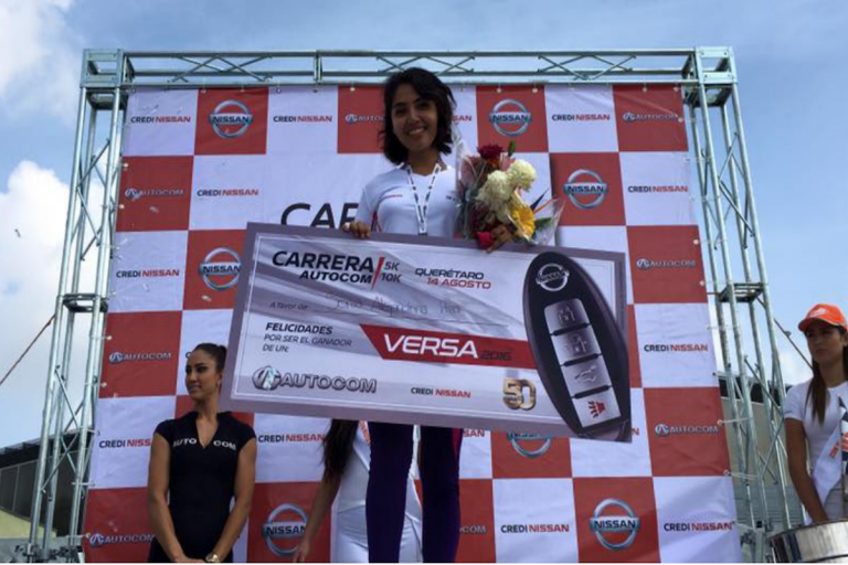 Se realizó la rifa de un automóvil. Foto: Especial