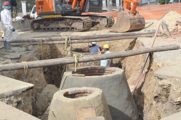 VecinosSe muestran inconformes con las obras. Foto: Especial