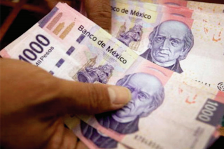 trabajan en la identificación de sospechosos. Foto: Especial