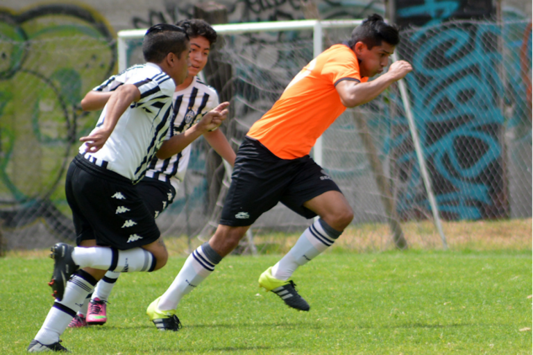 Avanzan en torneo de liga. Foto: Especial