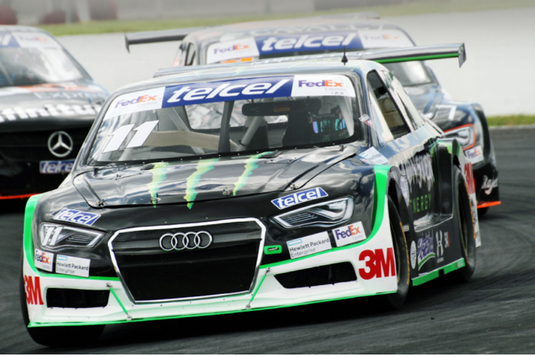 Compite en la súper v8. Foto: Especial