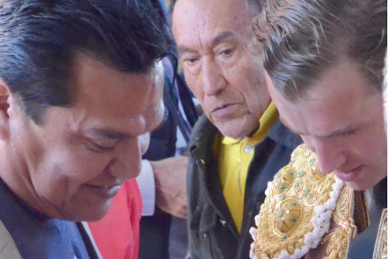 Hasta pronto a un compañero de la fotografía taurina. Foto: Especial