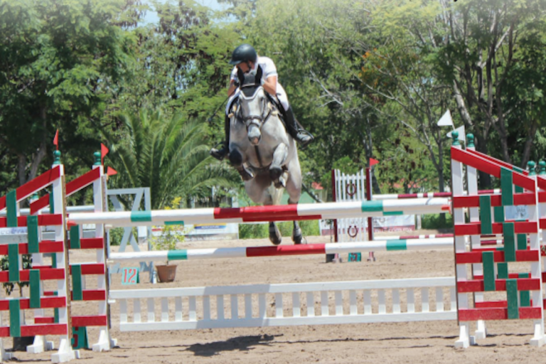 La elegancia y pericia del jinete. Foto: Especial