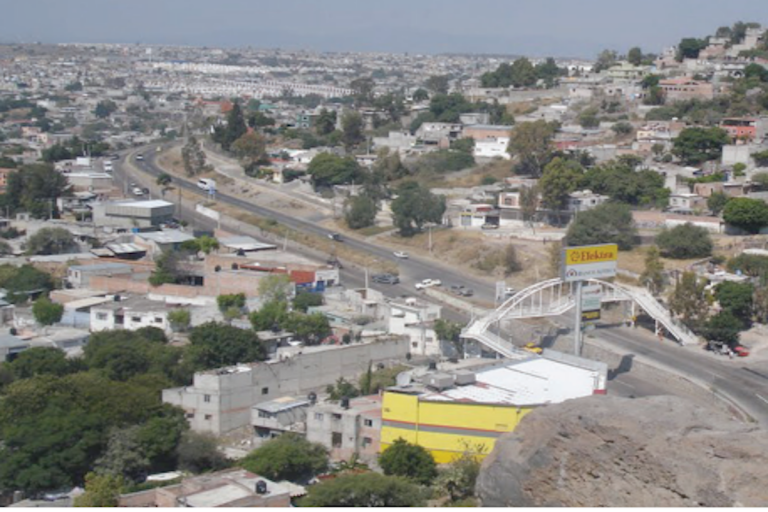 La zona aún presenta hundimientos. Foto: Especial