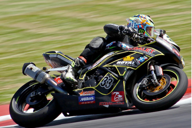 Por seguridad de los pilotos se suspende carrera. Foto: Especial