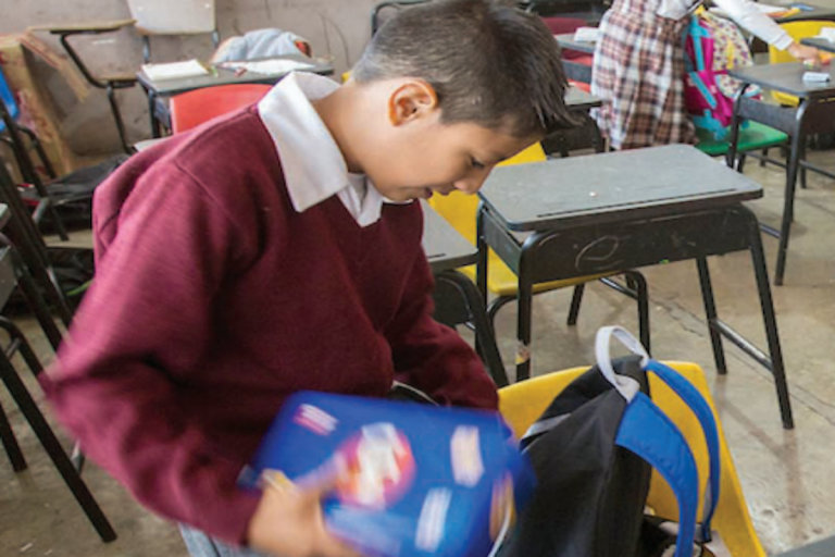 Se jubilan en Octubre 300 maestros más. Foto: Especial