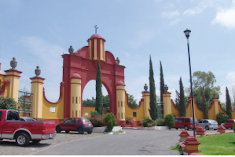 Alistan vialidades aledañas a panteones. Foto: Especial