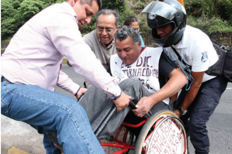 Buscan hacer puentes accesibles. Foto: Especial