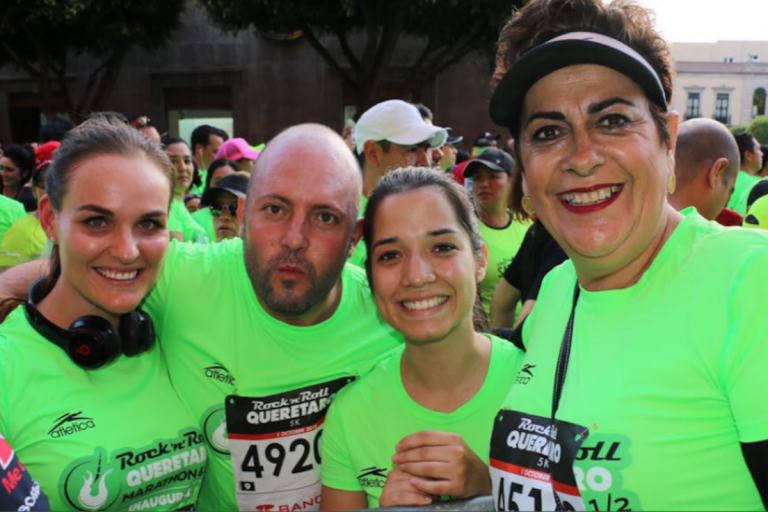 Corren en el Rock'n'roll Querétaro Maratón. Foto: Especial