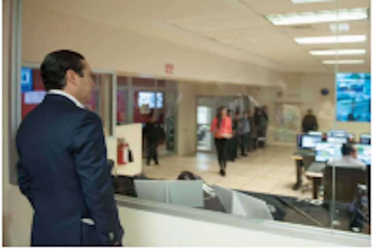 Deben vigilar licitación del C5. Foto: Especial