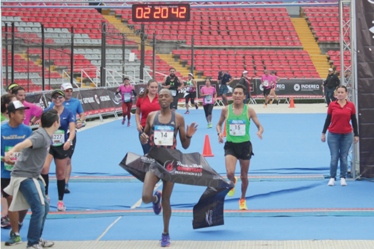 Disfrutan de música y deporte. Foto: Especial