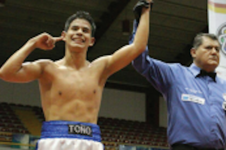 Entrenan duro para pelear en casa. Foto: Especial