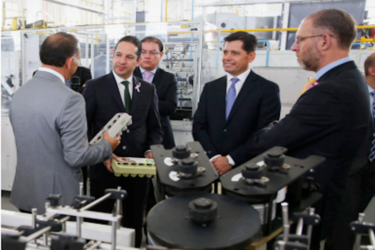 Inauguran la empresa Multipap Modelado. Foto: Especial