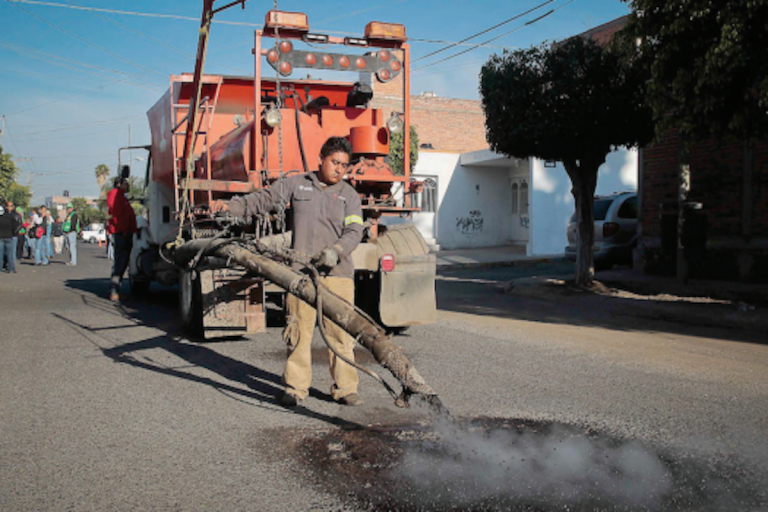 Invierte municipio en rehabilitación de vialidades. Foto: Especial