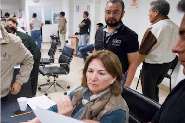 Mario calzada se mantuvo firme de respetar el resultado. Foto: Especial