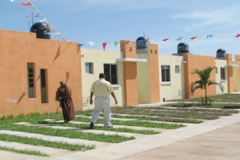 No se establece plazo para entrega de fraccionamientos en el estado. Foto: Especial