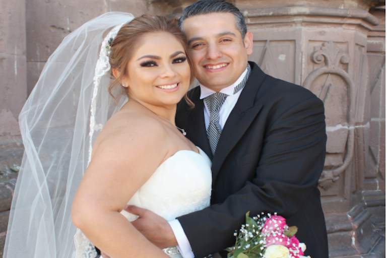 Radiantes el día de su boda. Foto: Especial