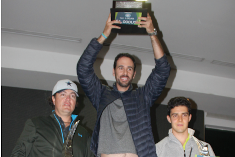Se llevaron los trofeos. Foto: Especial