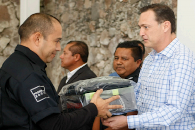 Anuncia segunda academia. Foto: Especial