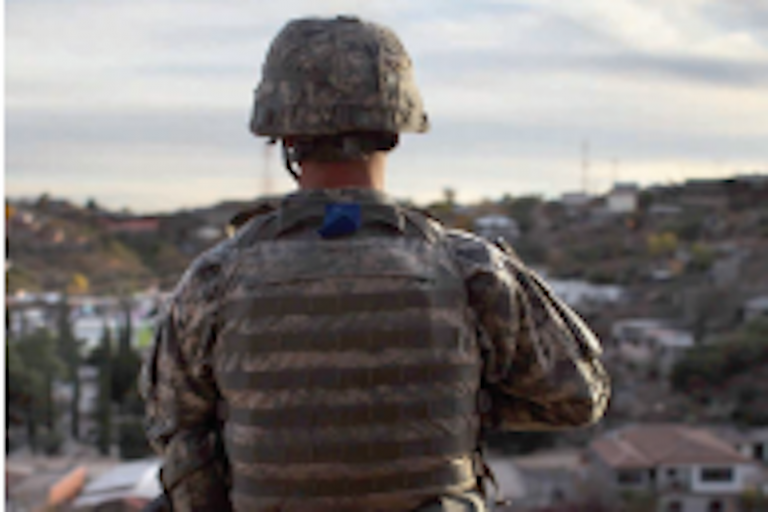 Cuidan corporaciones el acceso. Foto: Especial