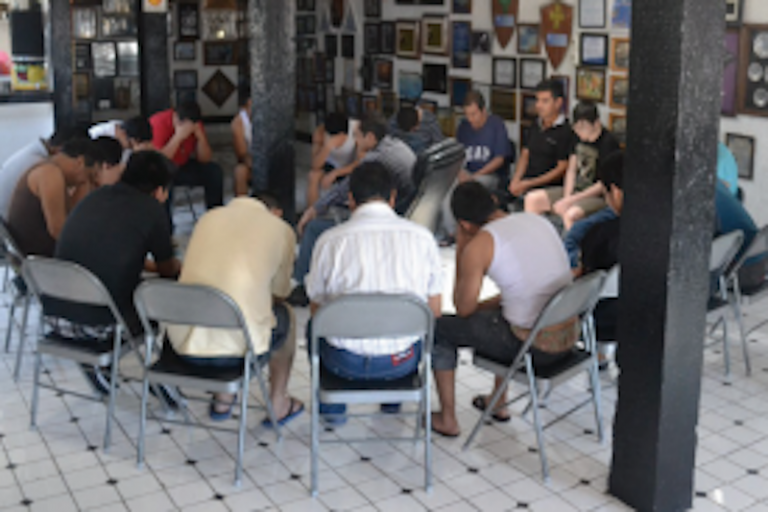 De 90 centros sólo 6 están regularizados. Foto: Especial