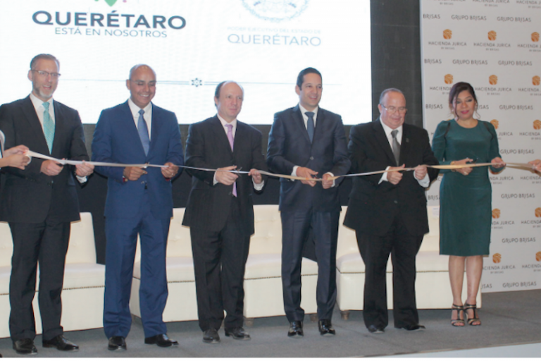 Momento del corte de listón. Foto: Especial