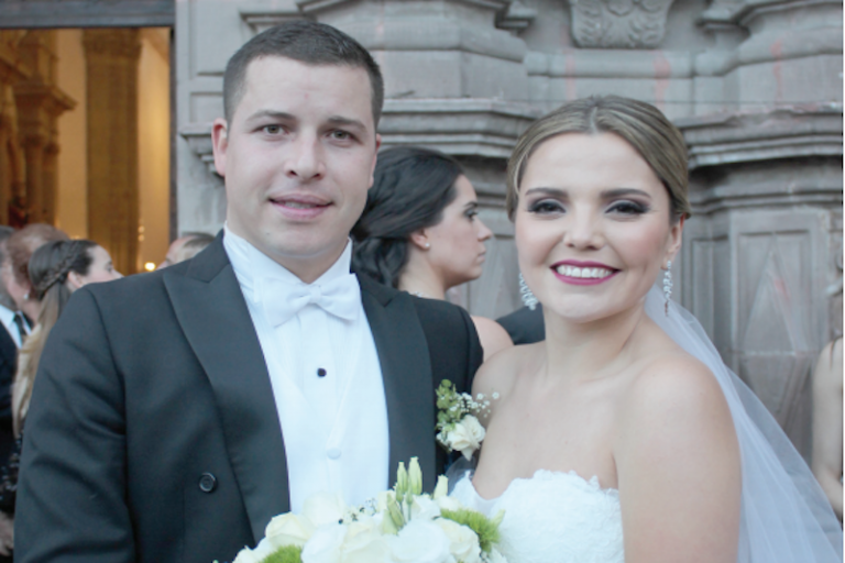 Muy felices al ser unidos en matrimonio. Foto: Especial