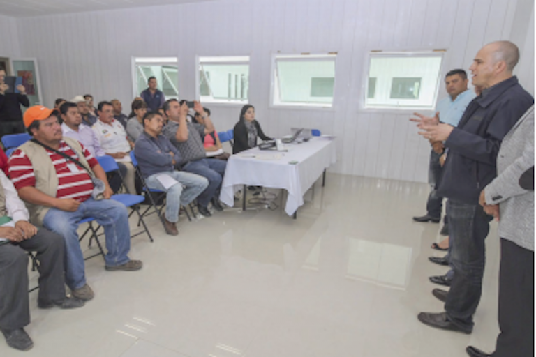 Sensibilizan a empleagos en perspectiva de género. Foto: Especial