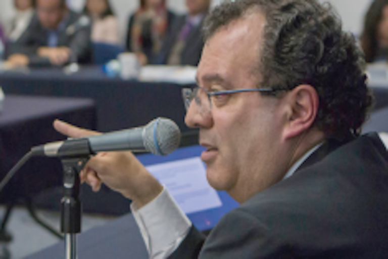 No interviene en revisiones contractuales. Foto: Especial