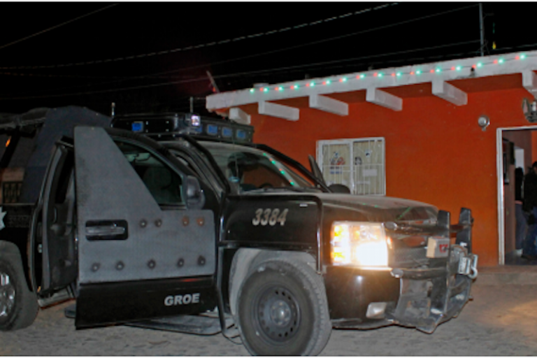 Se llevaron a cabo carteos simultaneos en domicilios. Foto: Especial