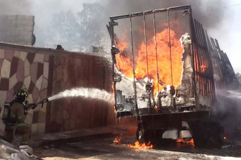 Se presume que almacenaban hasta 7 mil litros de combustible. Foto: Especial