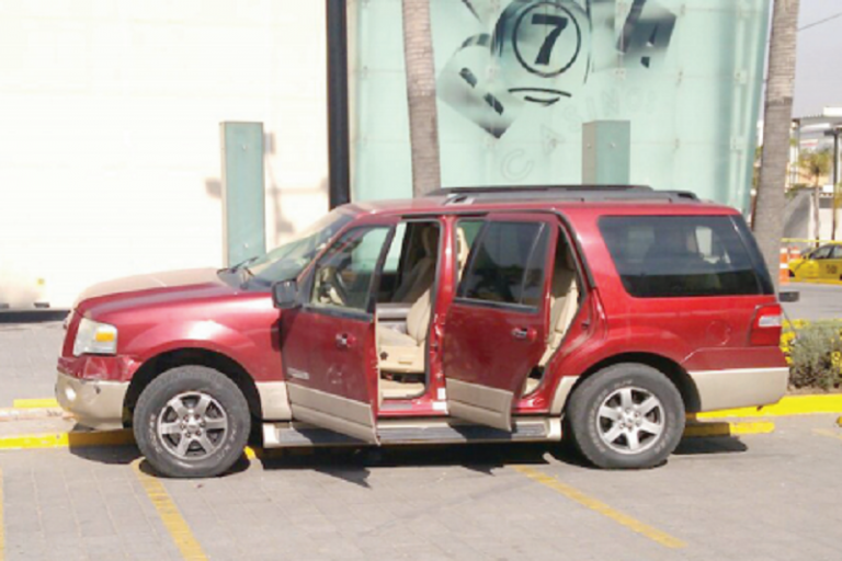 Capturan a sujetos que robaron unidad de carga. Foto: Especial