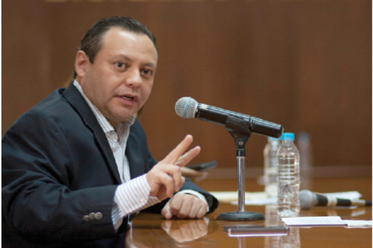 Debe trabajarse en Ley de Remuneraciones