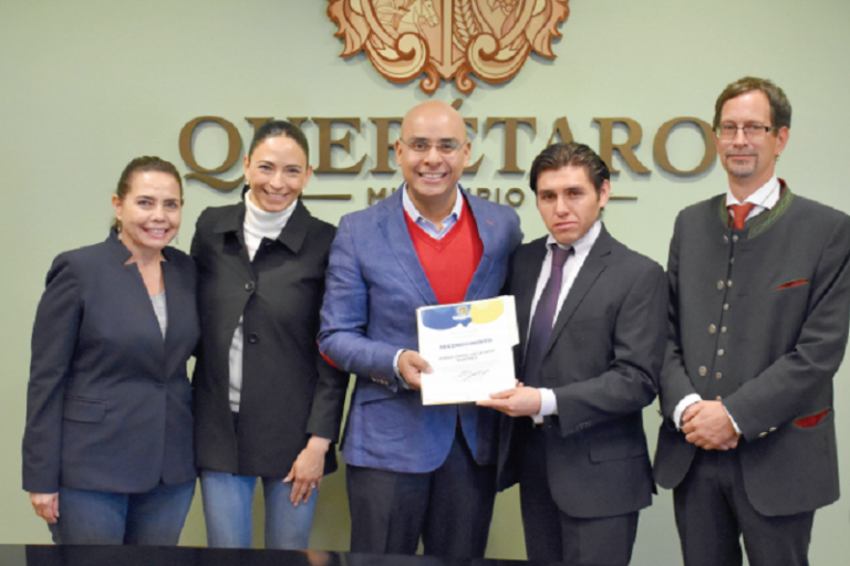 Elogia el trabajo y talento. Foto: Especial