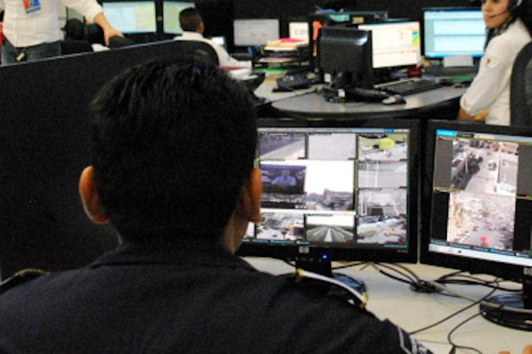 Las llamadas se enlazan al centro de emergencias más cercano. Foto: Especial