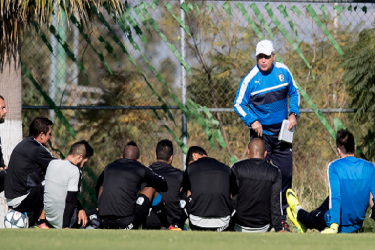 Los jugadores no esperaban la noticia. Foto: Especial