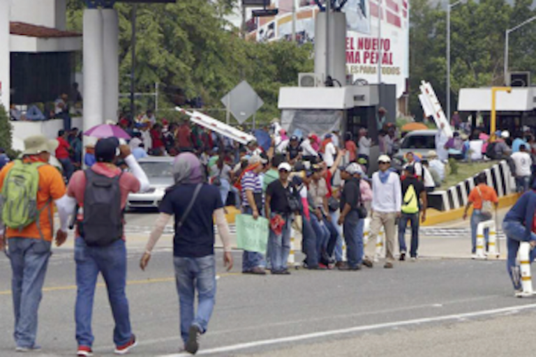 Regresan queretanos con desconfianza. Foto: Especial