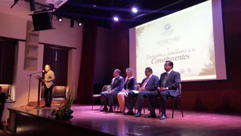 Entrega de reconocimientos. Foto: Especial